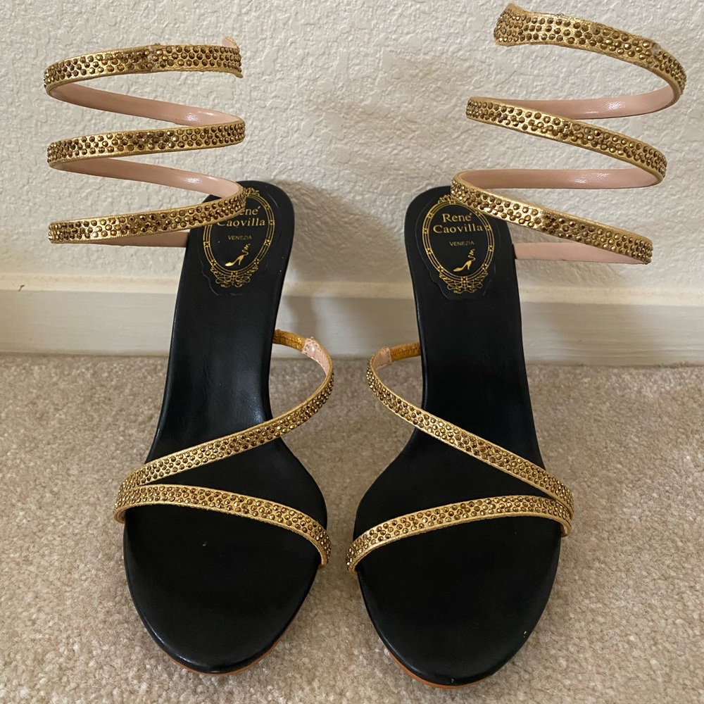 Brand new Wrap around ankle stilletos